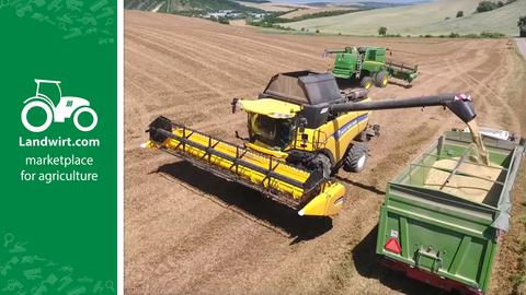 Erbsenernte 2019, South Moravia  John Deere  T660i, New Holland CX 8080 Agro Puchala CZ
