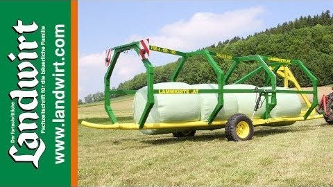 Rundballentransport mit Ballen Boy